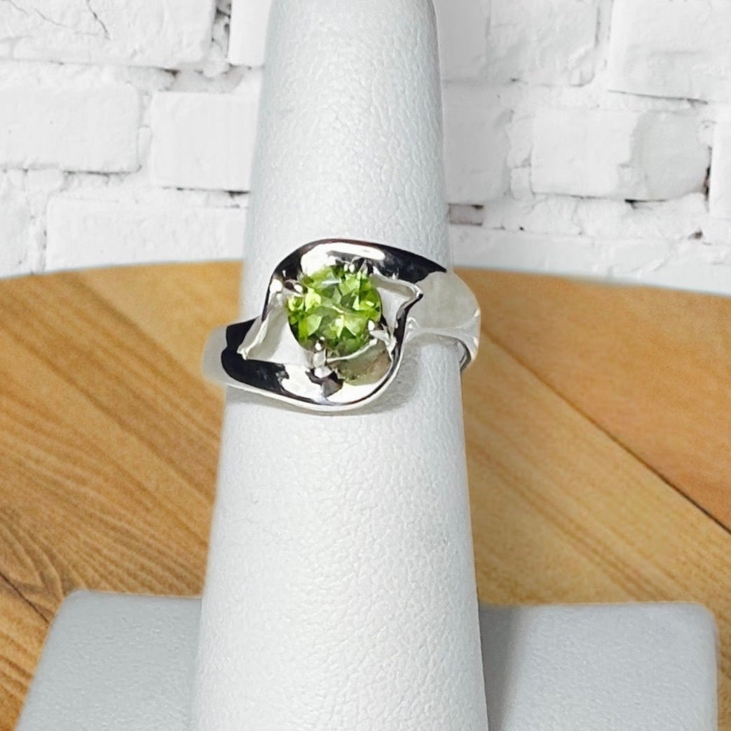 Peridot Gap Ring