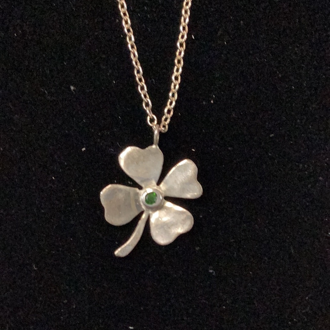 Necklace Shamrock Emerald
