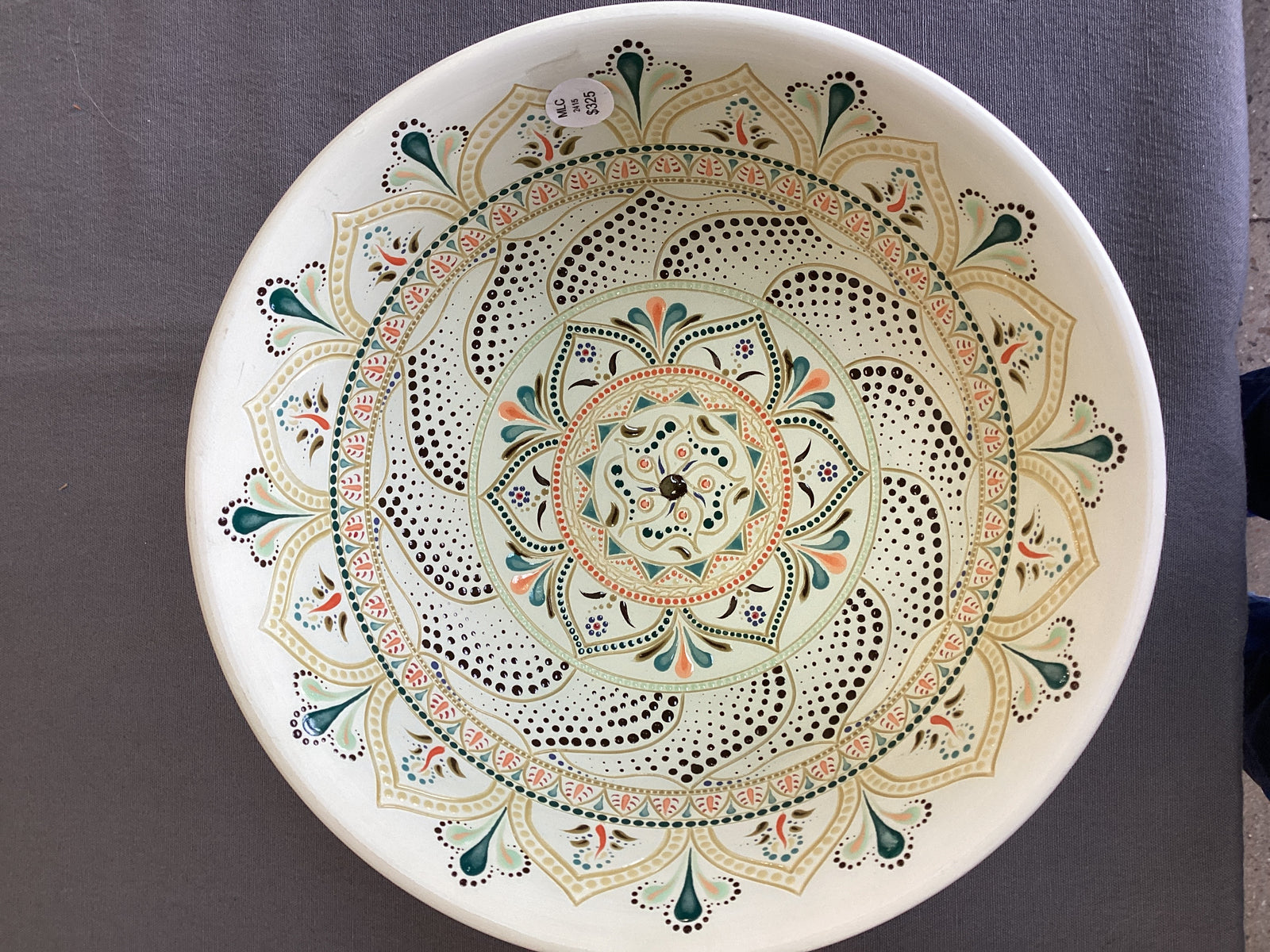 Bowl 2415 Large Dotted Mixing Bowl