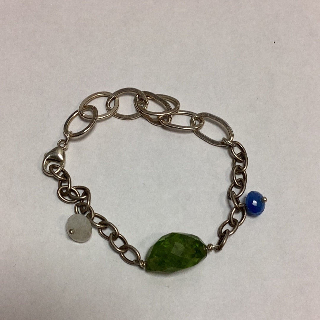 Bracelet chain with 2 stones