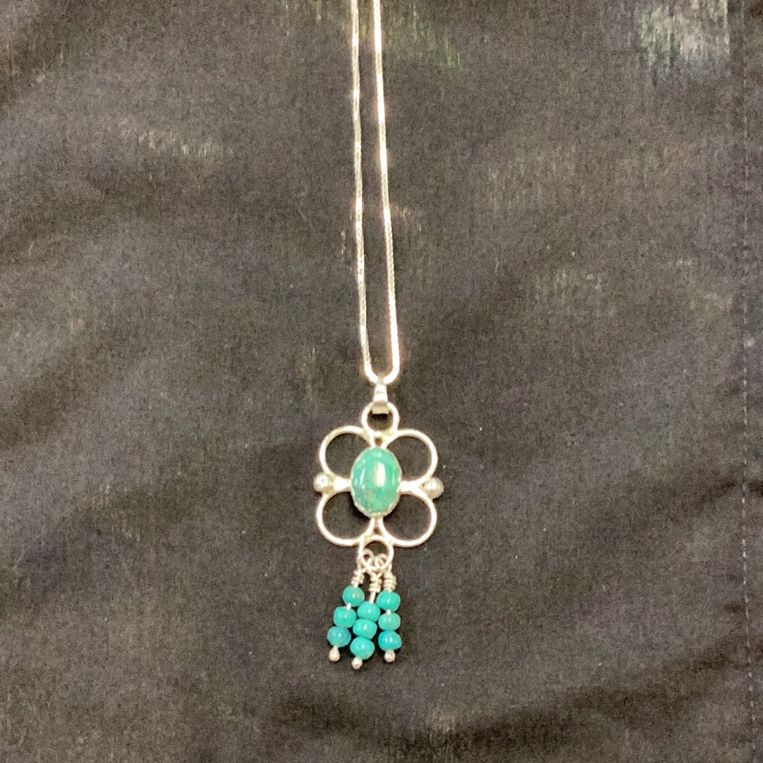 Turquoise stone and bead wire pendant necklace