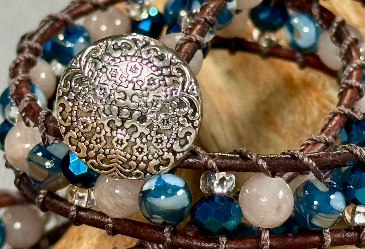 BB13 Blue and white double-wrap bracelet