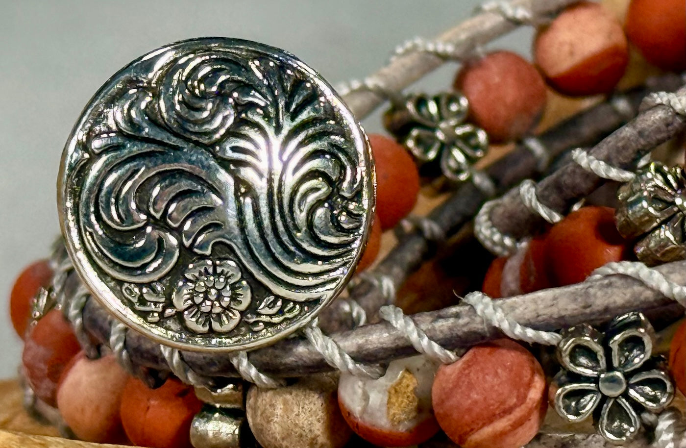 BB15 Red matte flower double-wrap bracelet