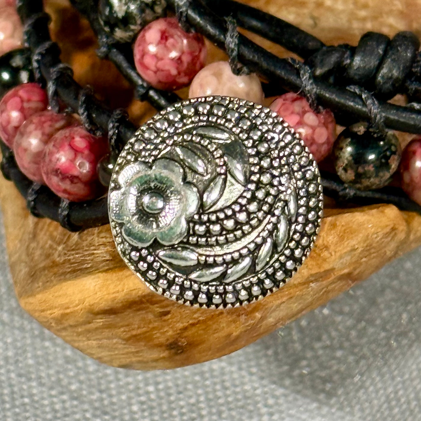 BB27 Pink and black double-wrap bracelet