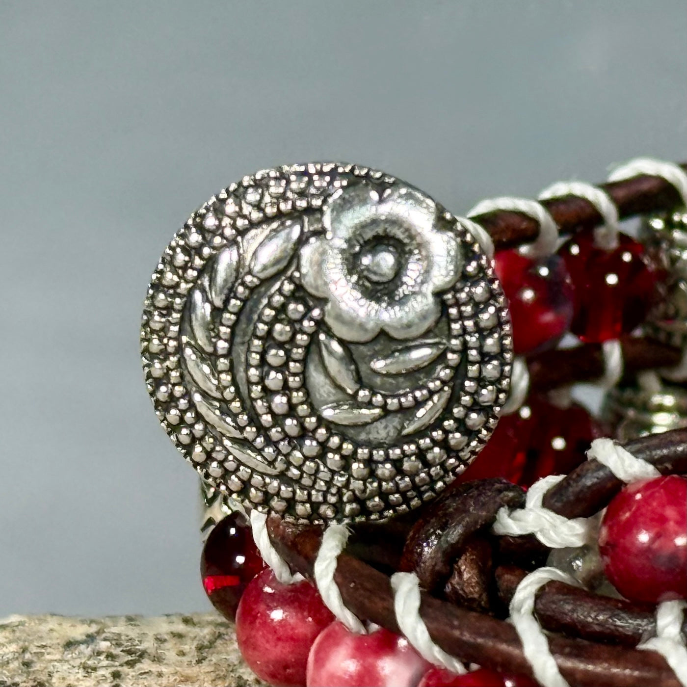 BB34 Red and black double-wrap bracelet