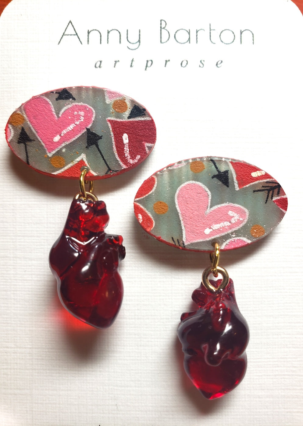 C35 Hearts & Arrows post earrings