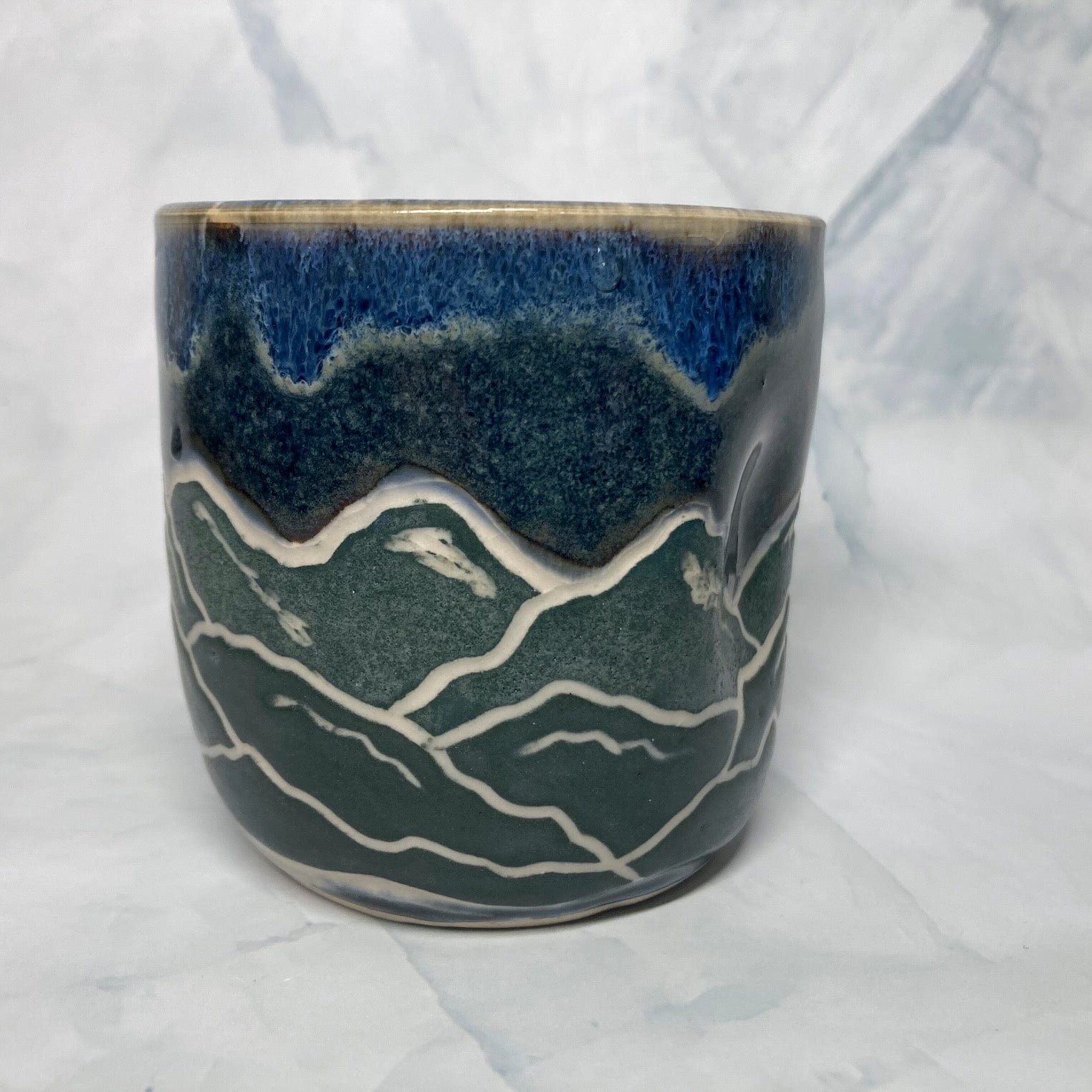 Ceramic cup_thumbler_Mountains_rocky skyline