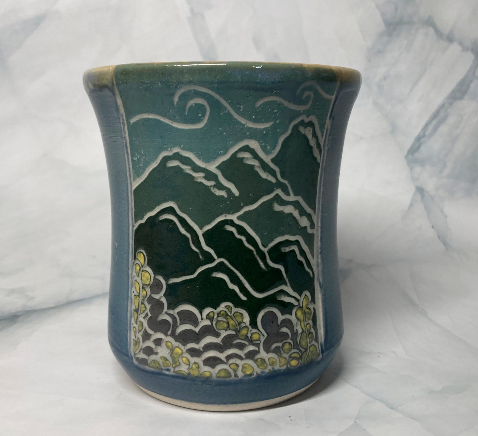 Ceramic mug_Meadows_alpine wildflowers