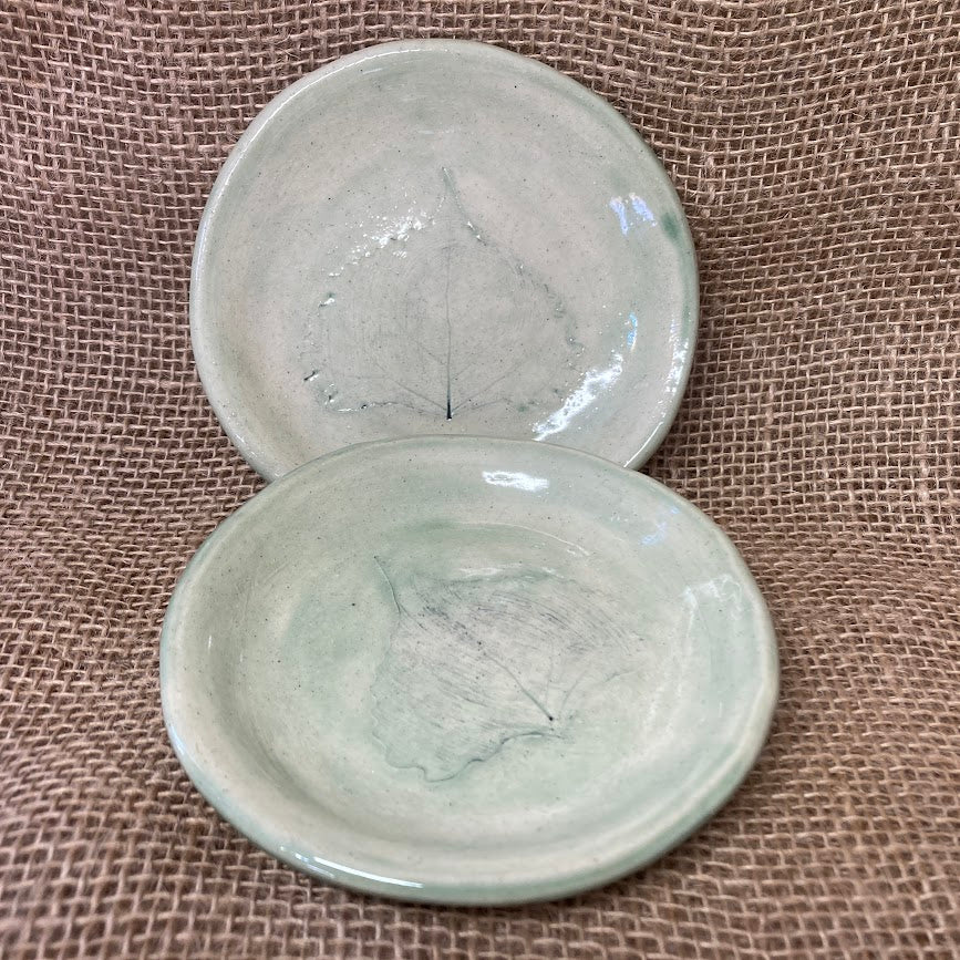 Ceramic plates_Meadows_spring leaves