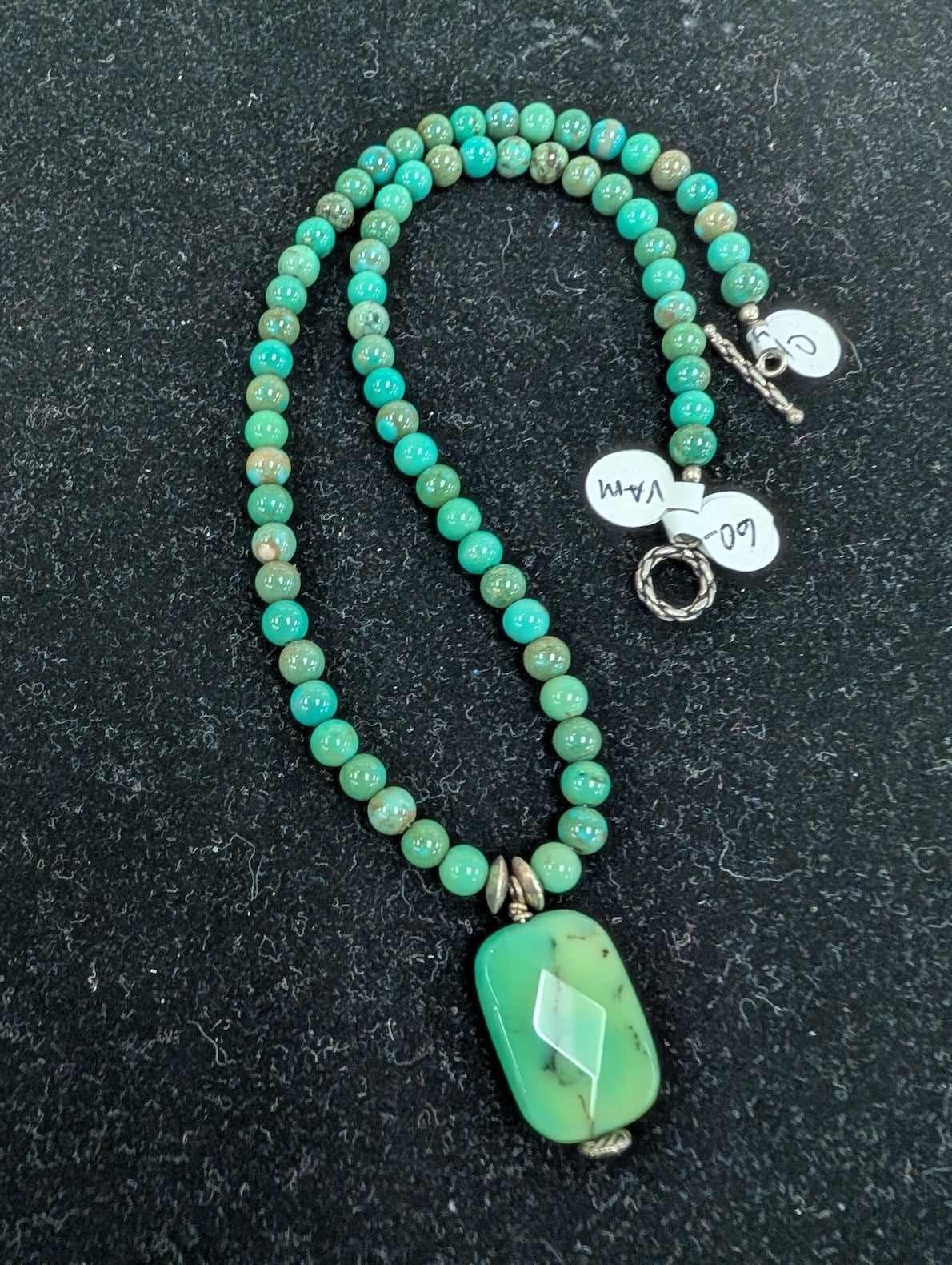 Chrysoprase necklace with pendant