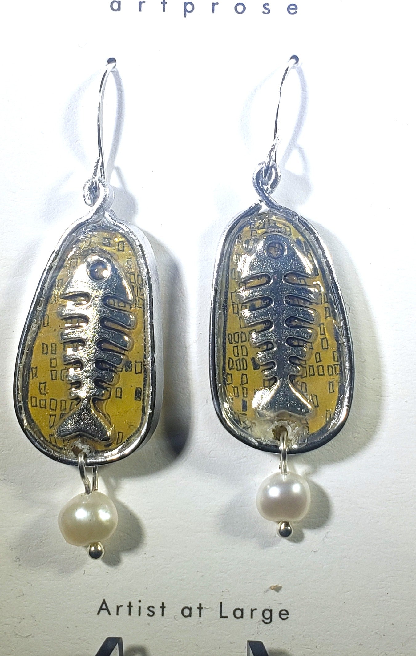 D01 Sardine earrings