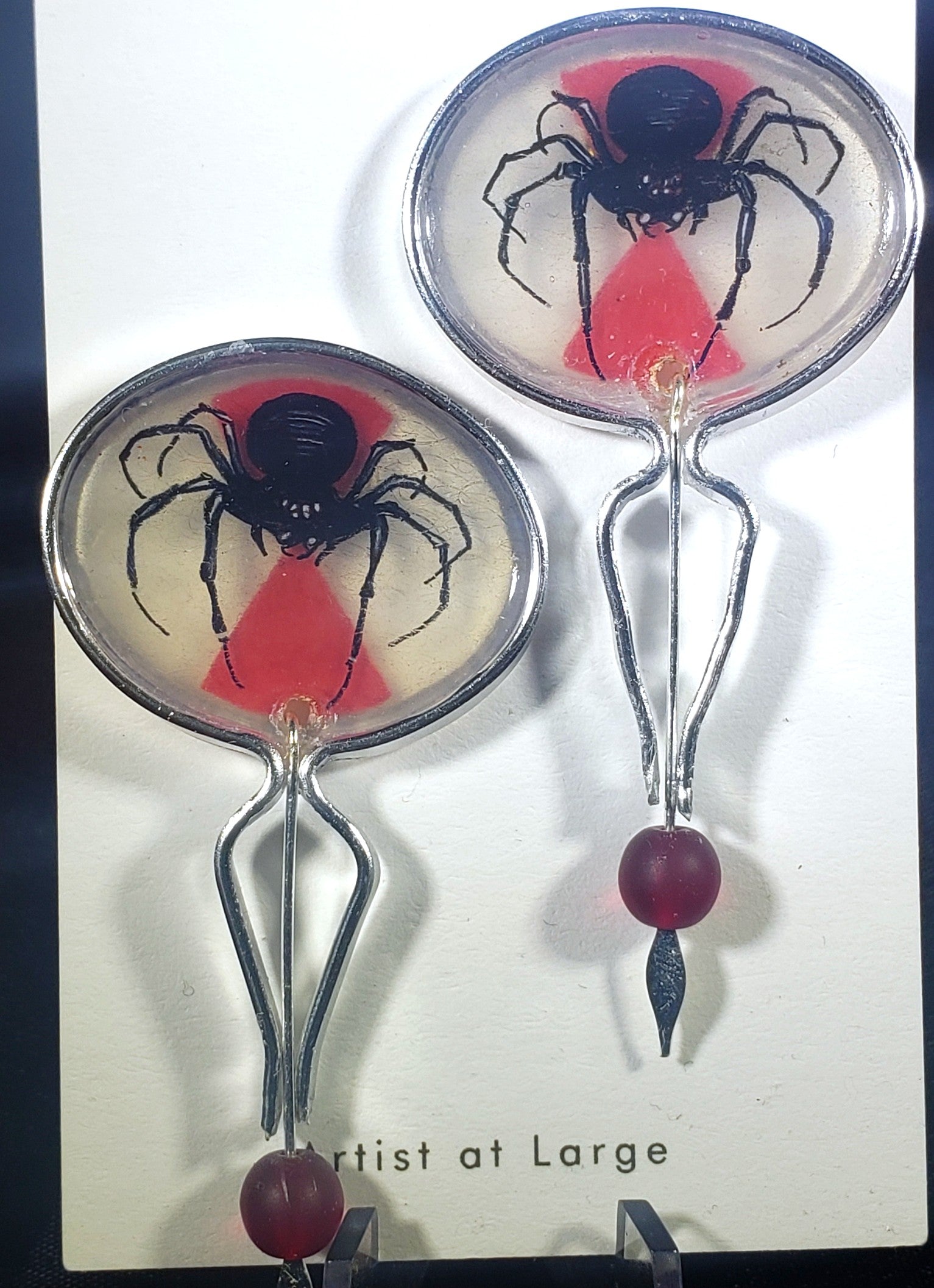 D02 Black Widow earrings