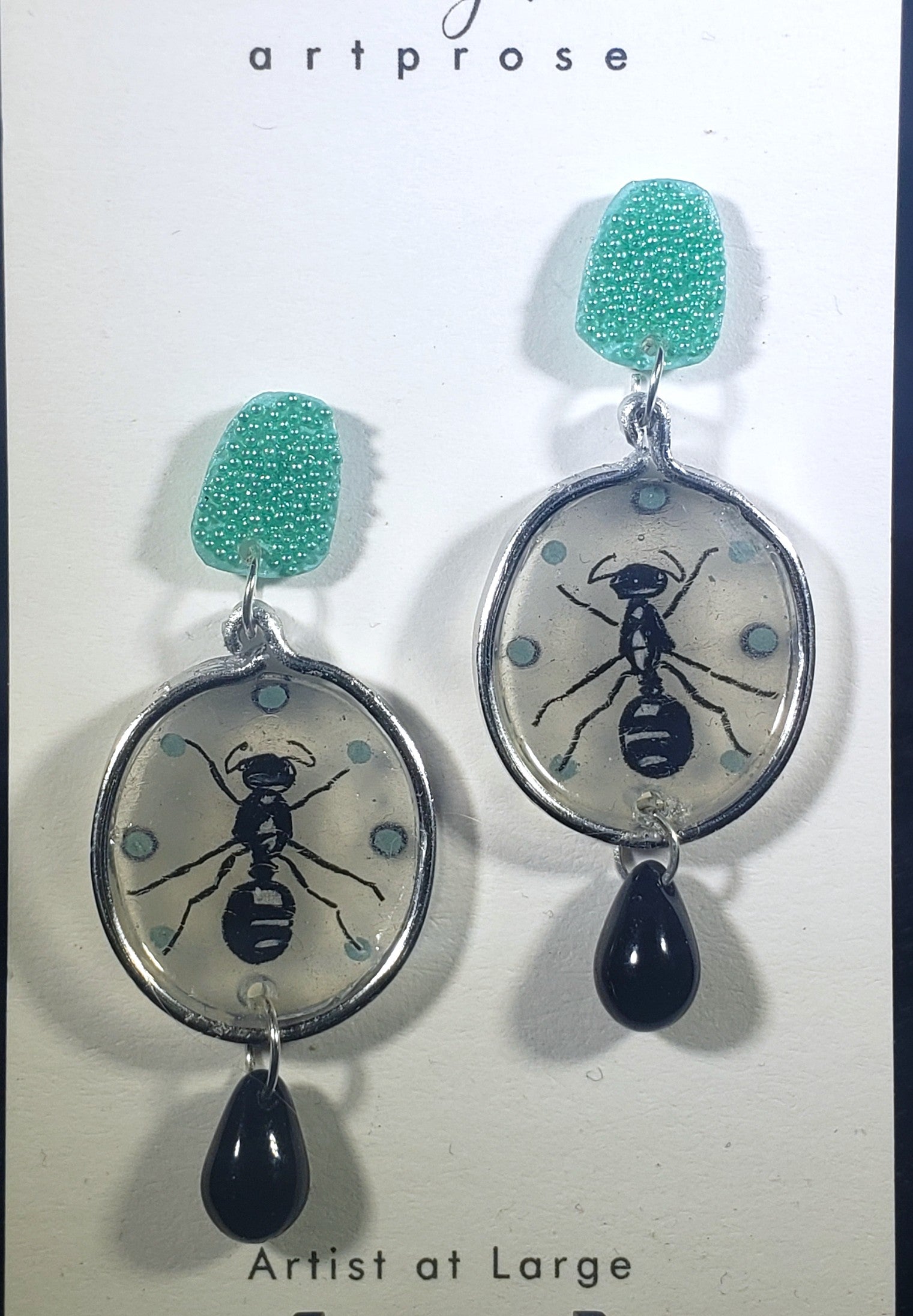 D03 Sugar Ant earrings