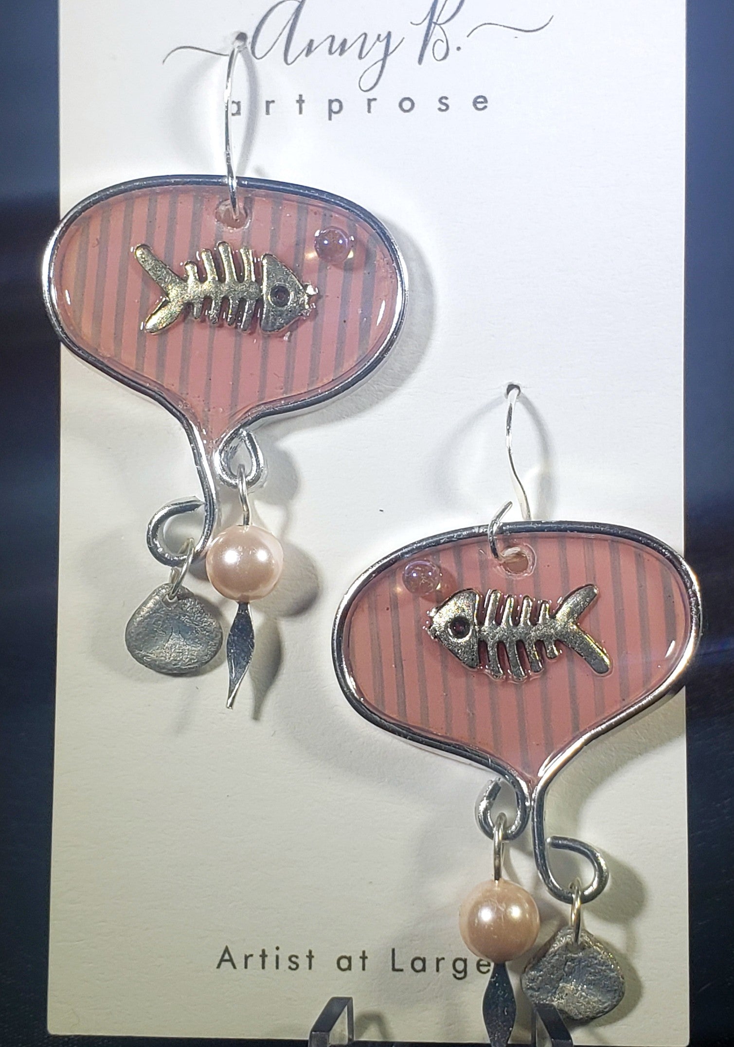 D05 Bubble Fish earrings