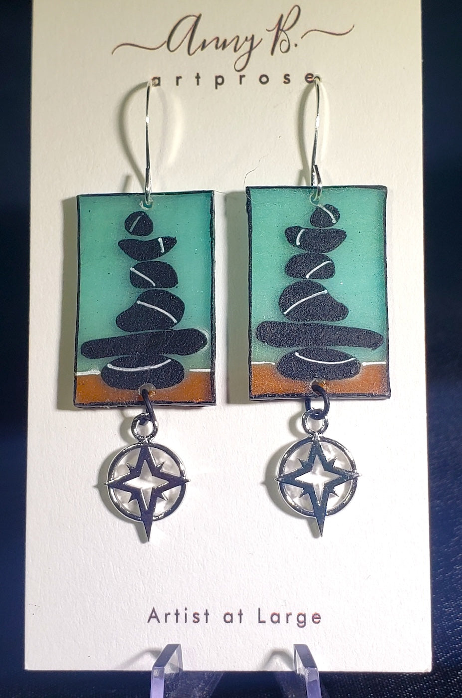 D16 Cairn earrings