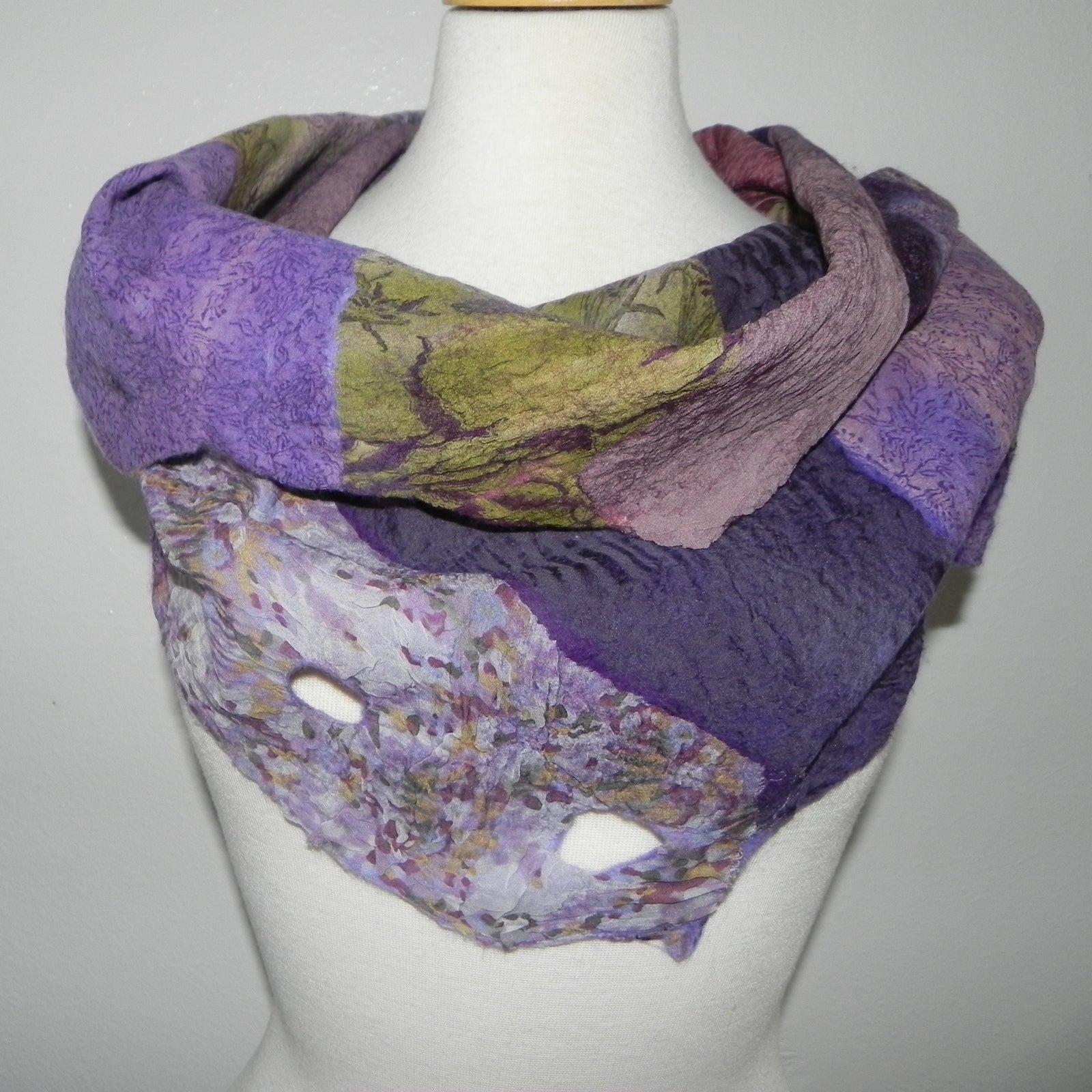 Felting a Reversible Cowl Art Class Mon. 10.12.26 @ 10A