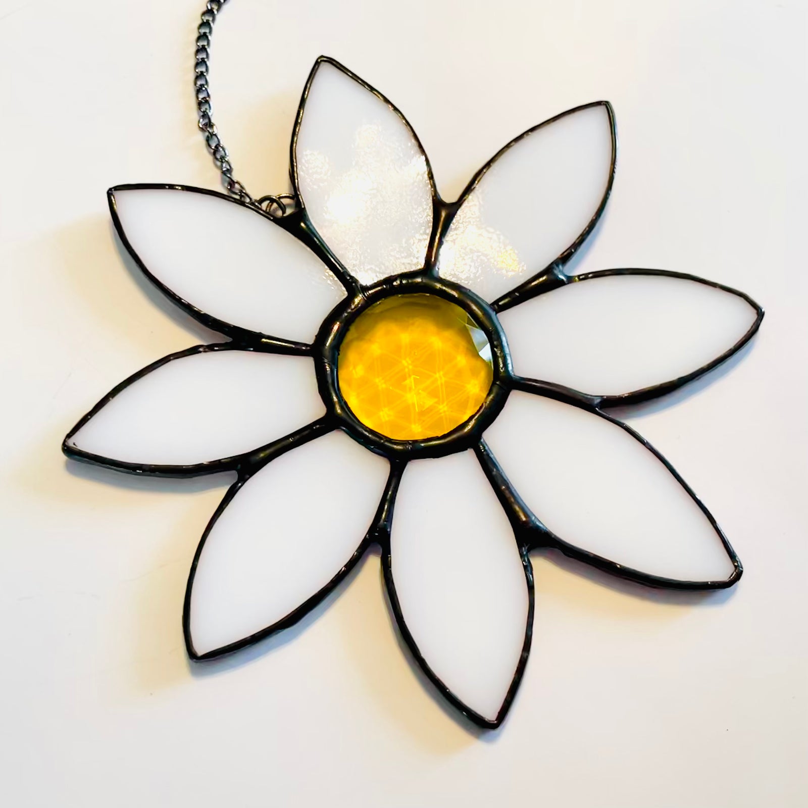 Stained Glass Daisy Art Class- Fri. 3.27.26 @ 5P