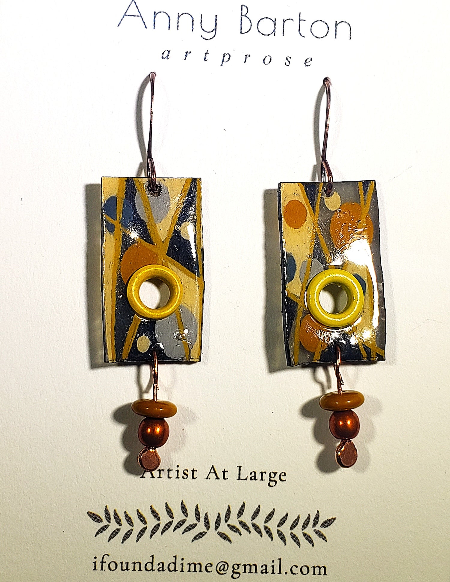 C09 Dots & Dashes earrings