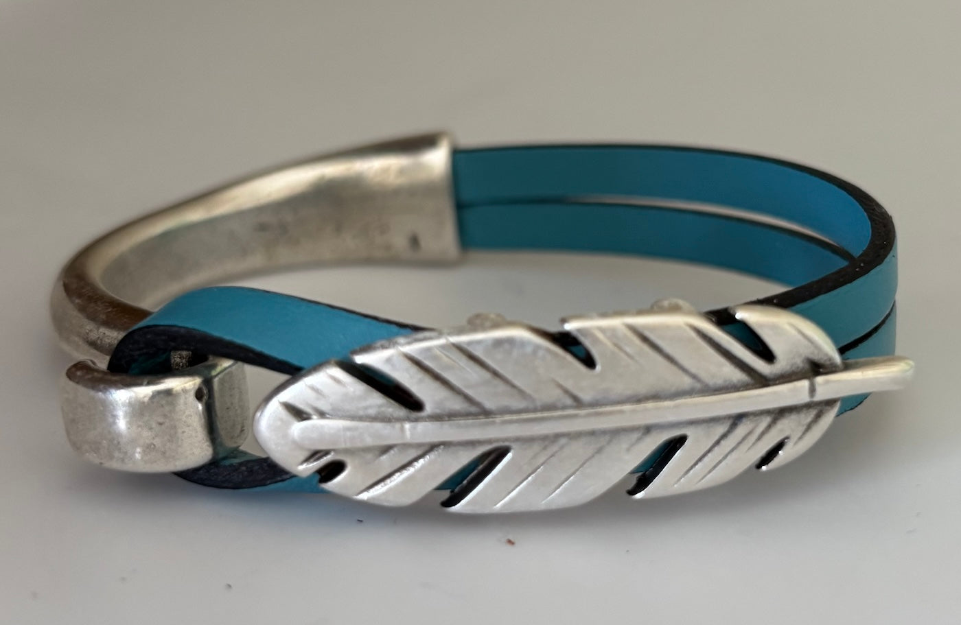 Feather Bracelet 7.5