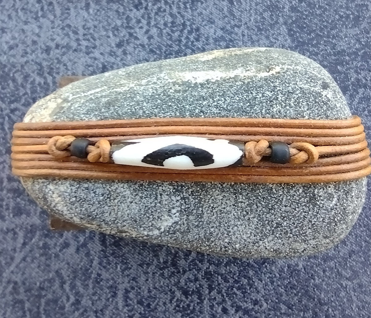 Gray/BSienna/BoneBead Wrapped Stone