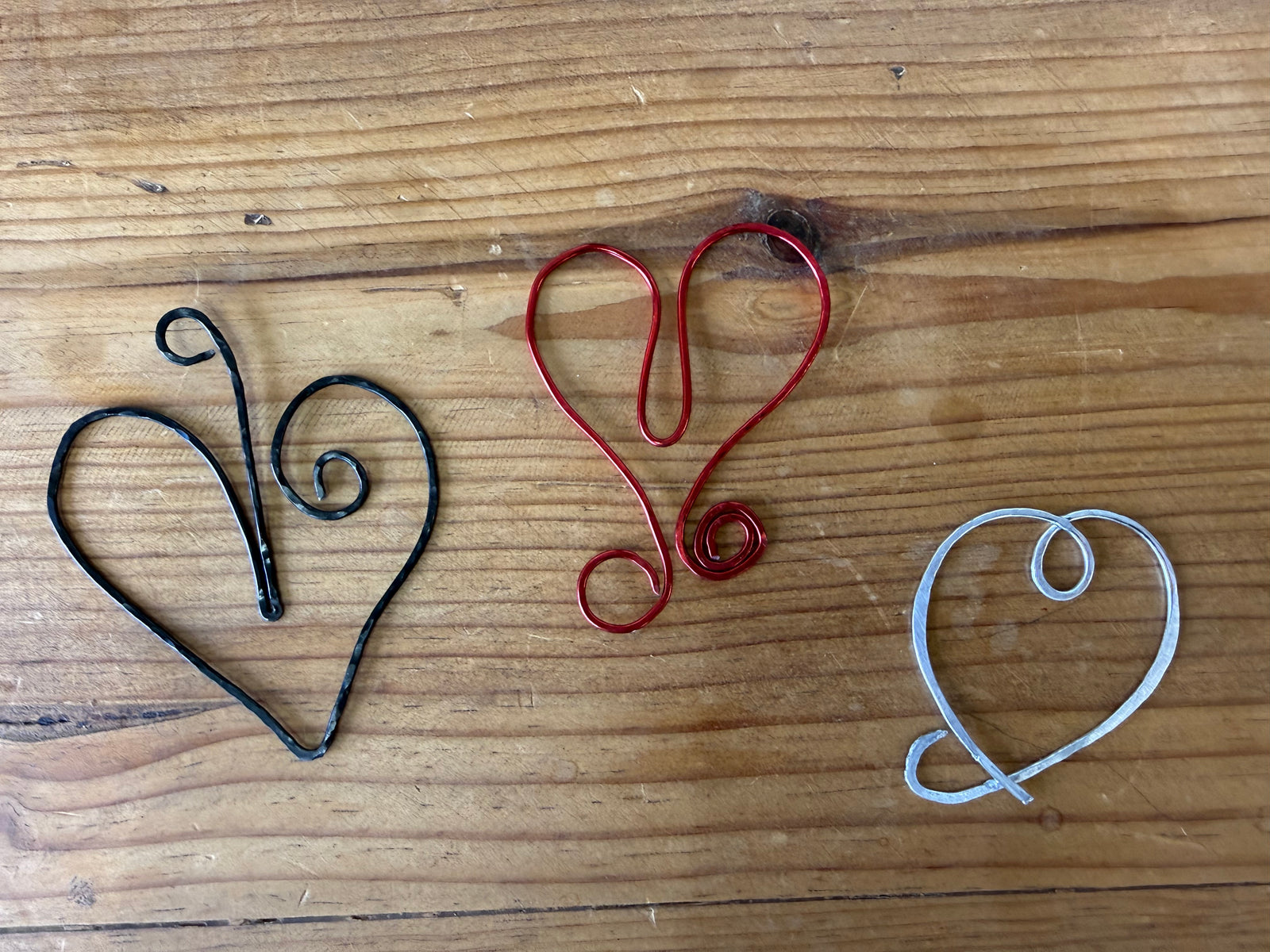 Heart Shaped Wire Bookmarks Sat. 5.9.26 @ 2PM