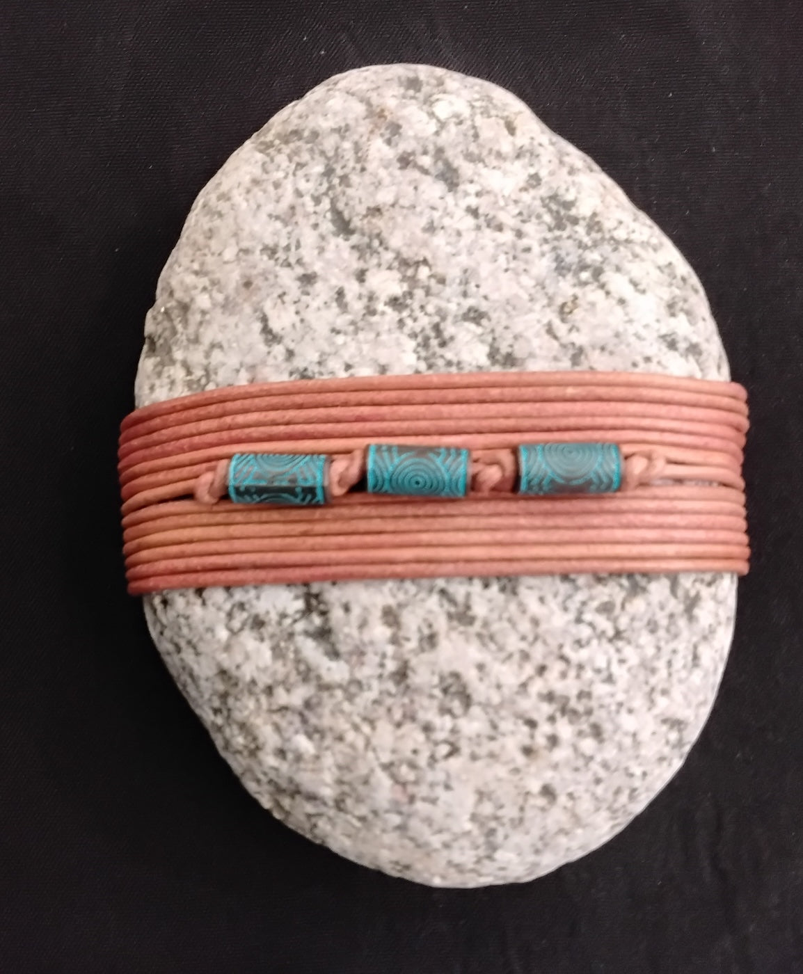 KLB8-7BeigePinkTurqBead$35