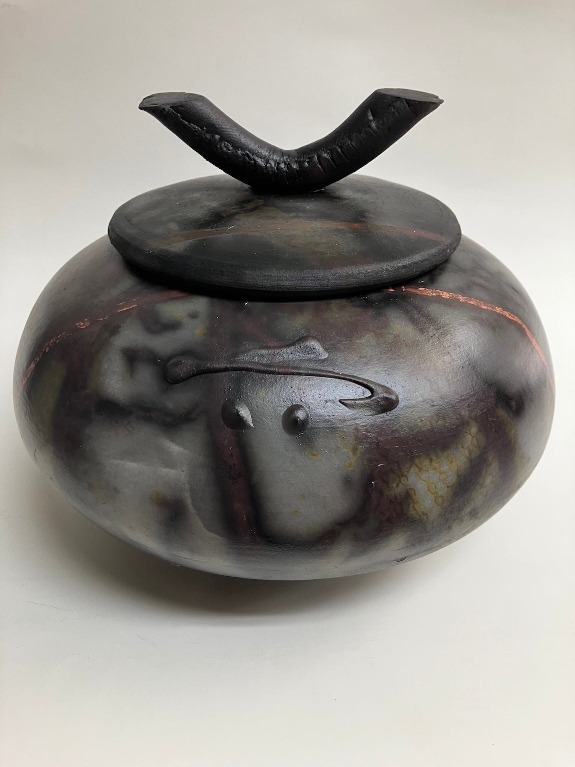 Lidded pot LP02
