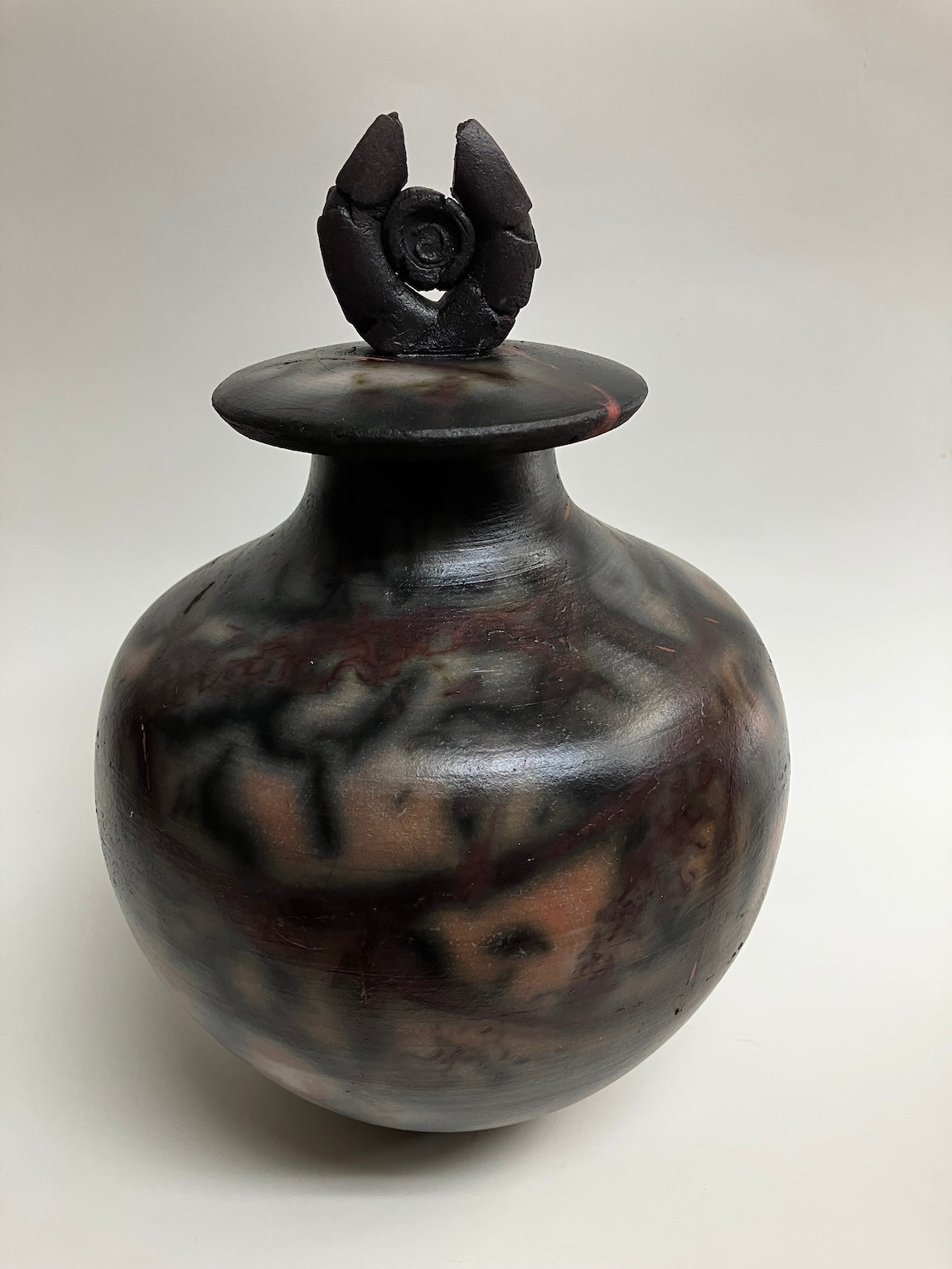 Lidded pot LP03