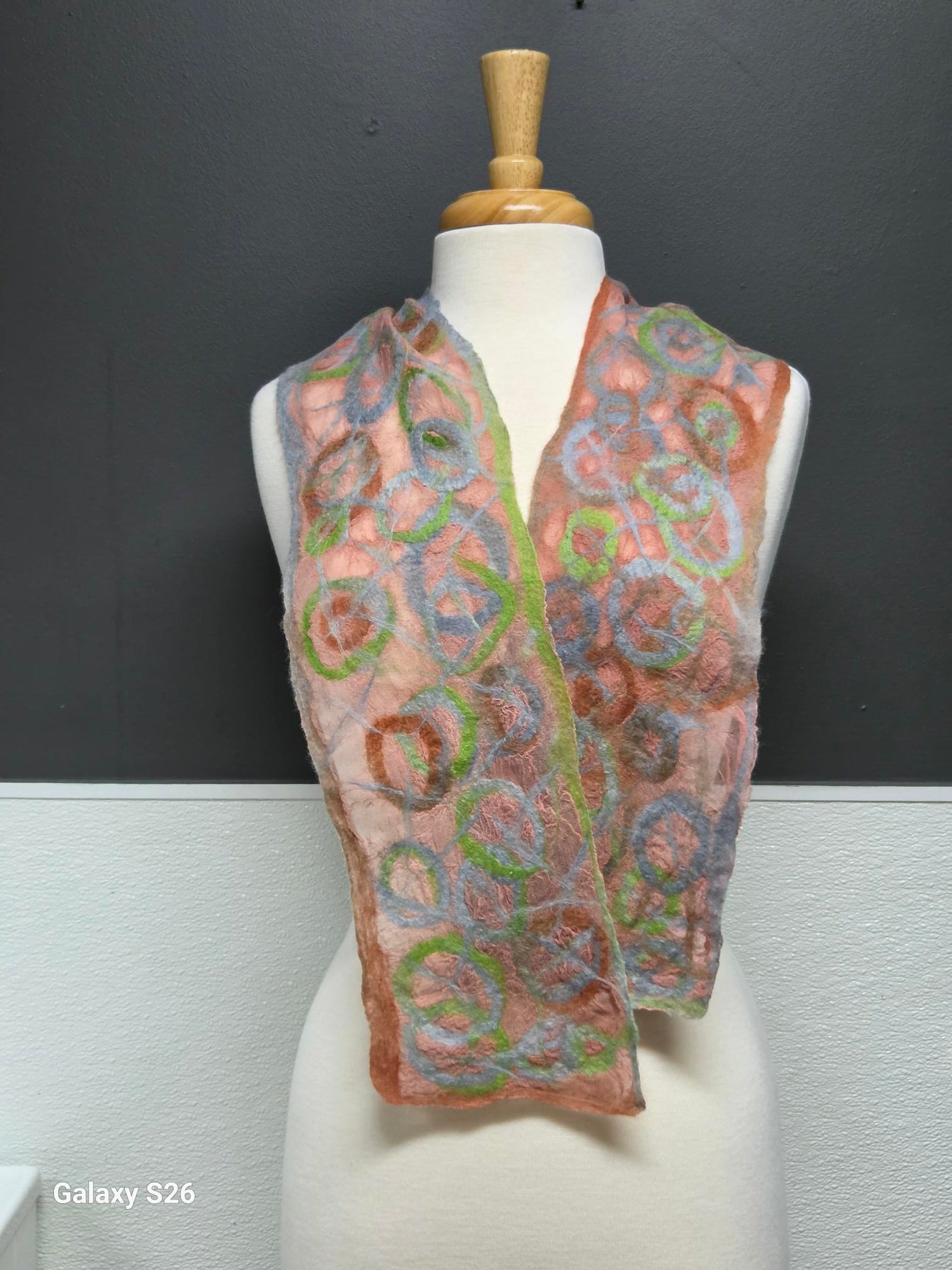 Mauve Circles Scarf