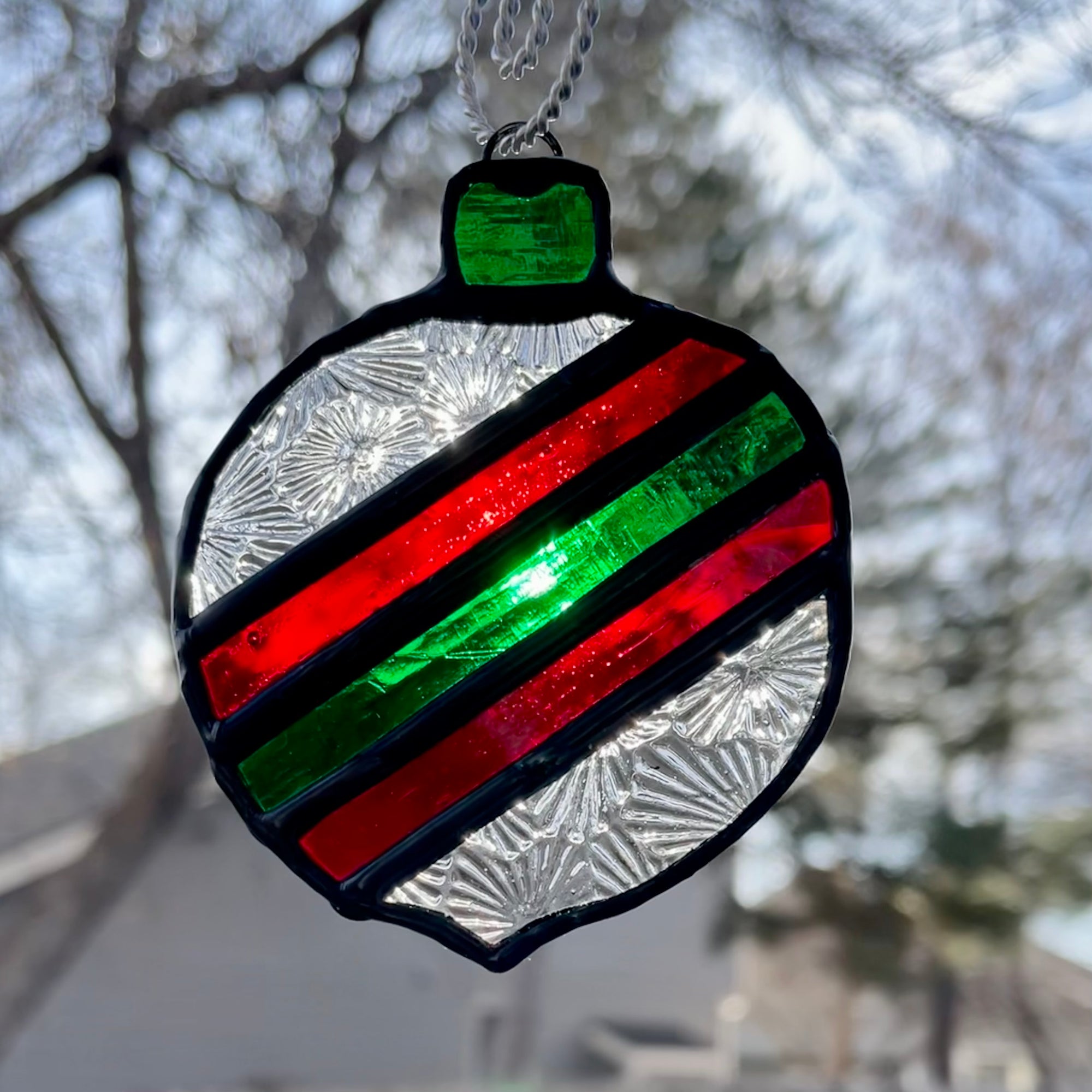 Modern Ornament - Red & Green