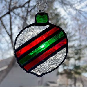 Modern Ornament - Red & Green