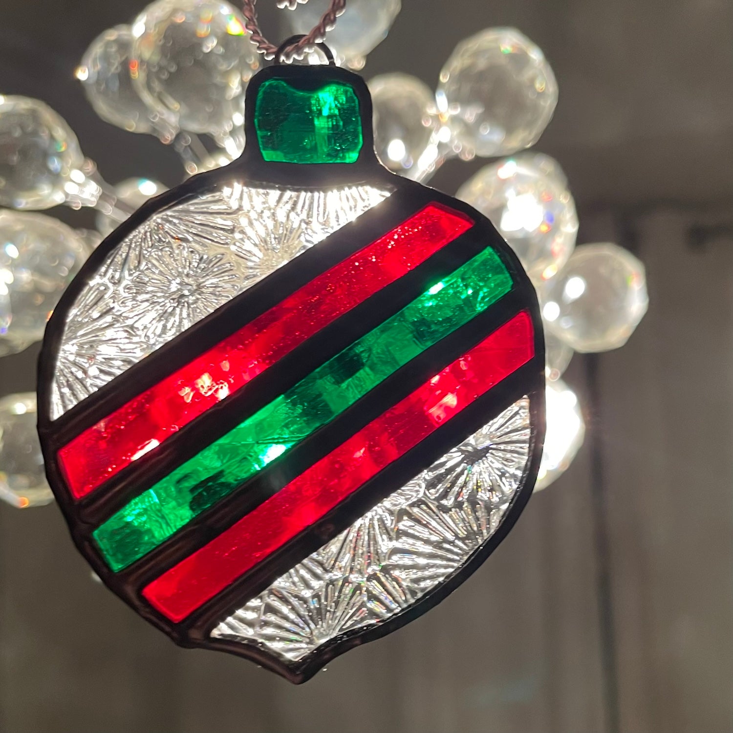 Modern Ornament - Red & Green