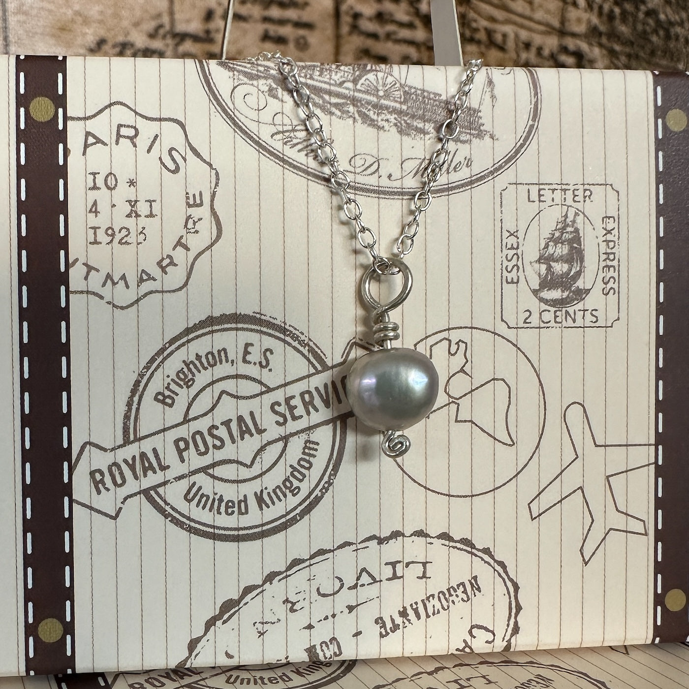 Monowi necklace- gray