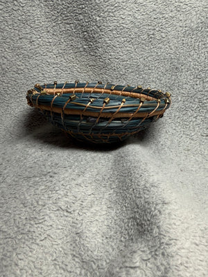 Monsterra Leaf Basket