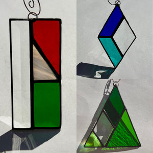 Holiday Ornaments Stained Glass Art Class- Sun. 11.29.26 @ 2P