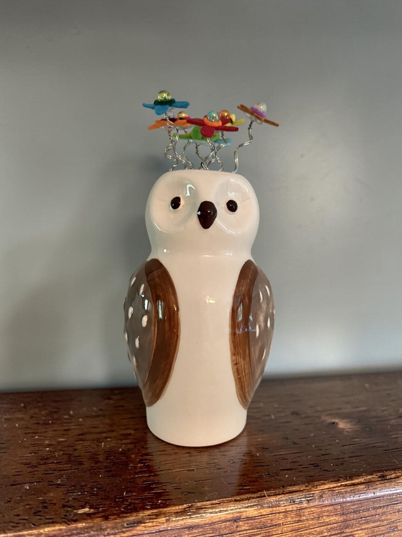 Owl with 8 Flowers