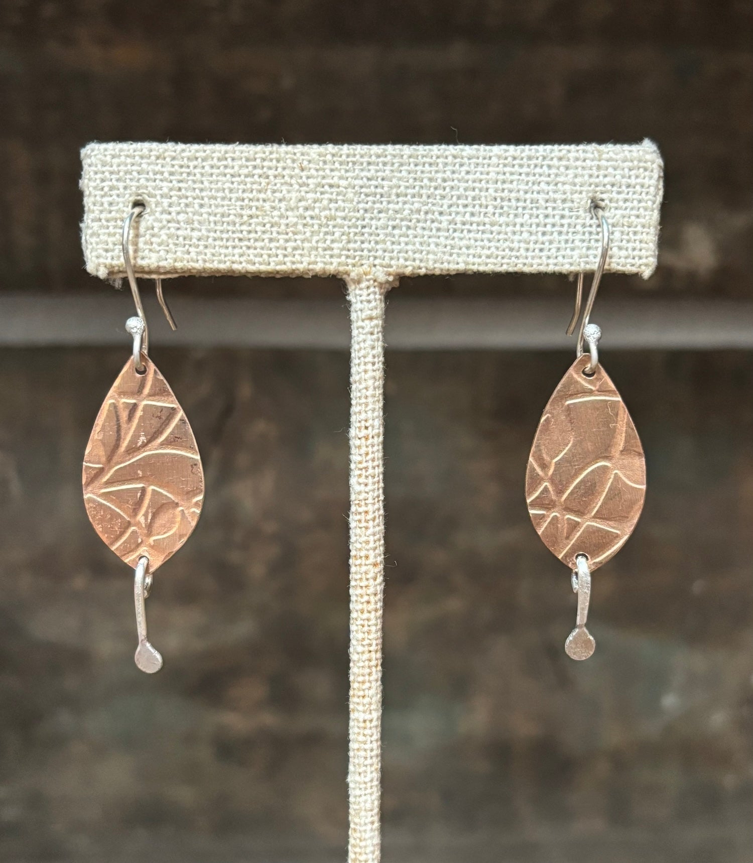 Patterned Leaf Earrings E42