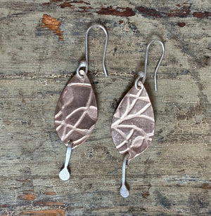 Patterned Leaf Earrings E42