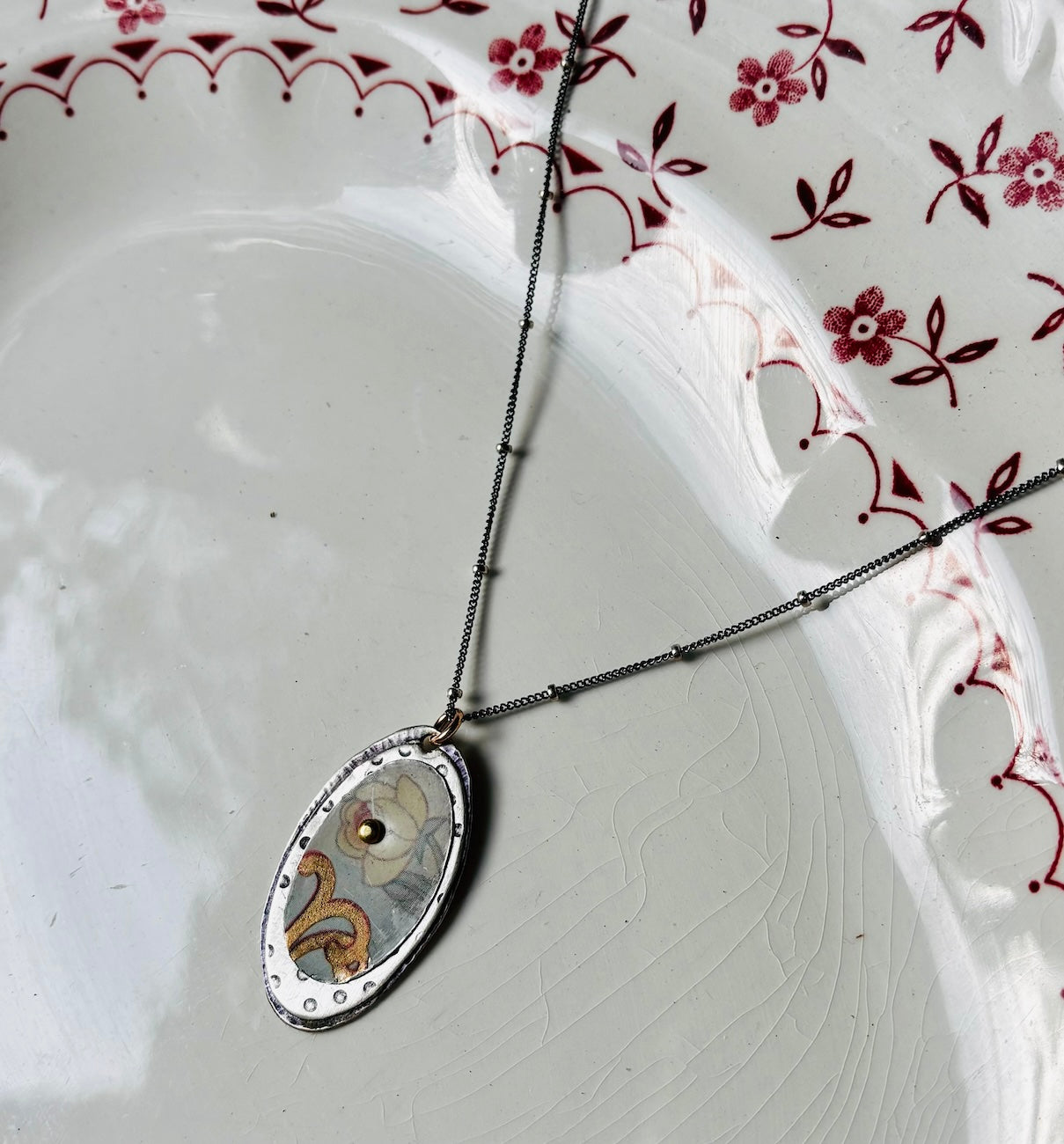 Secret Garden Vintage Tin Necklace J5