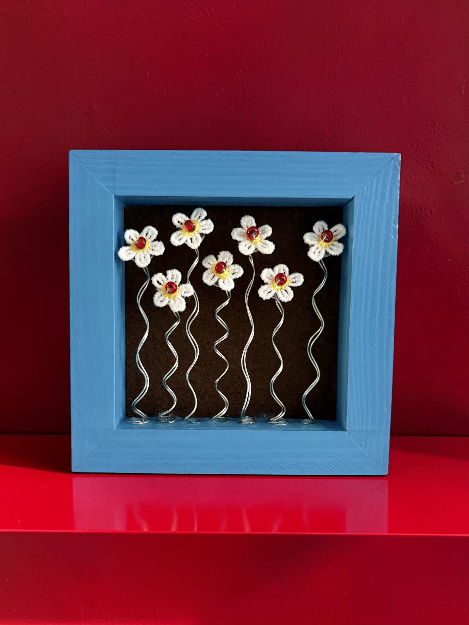 Small Blue Frame with 7 Daisies