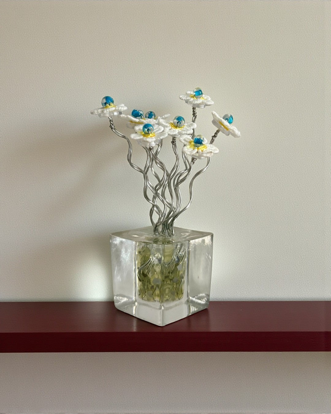 Square Vase with 9 White Flowers and Blue Beads