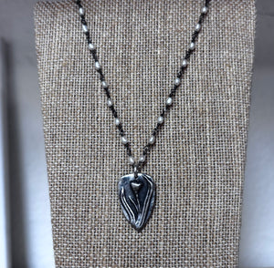 Tulip and Pearls Necklace N43