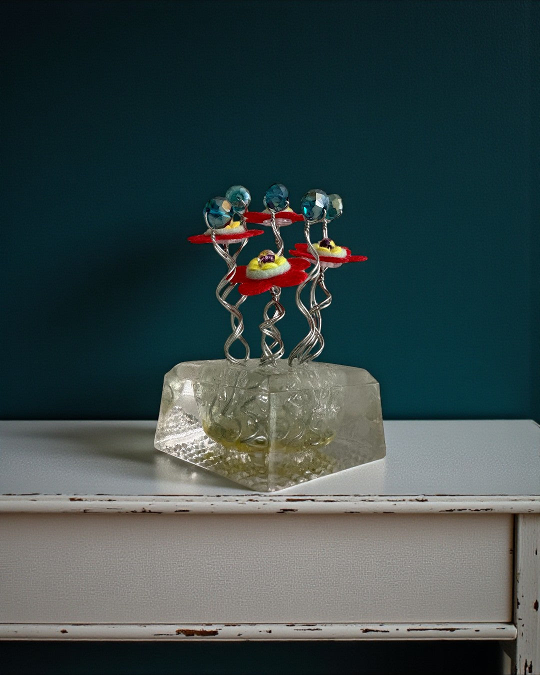 Vase with 4 Red Flowers