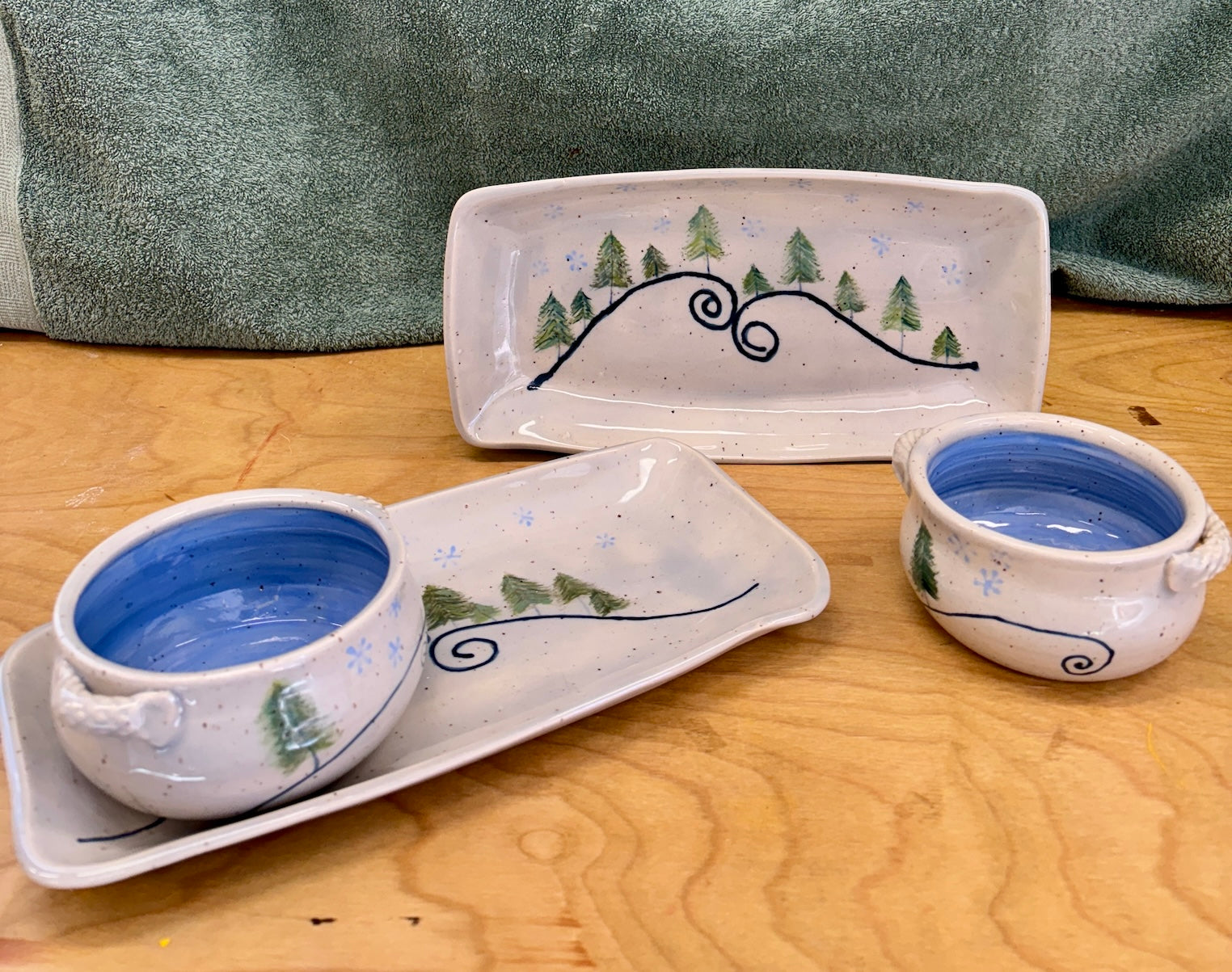 Winters Day Soup & Crackers Set