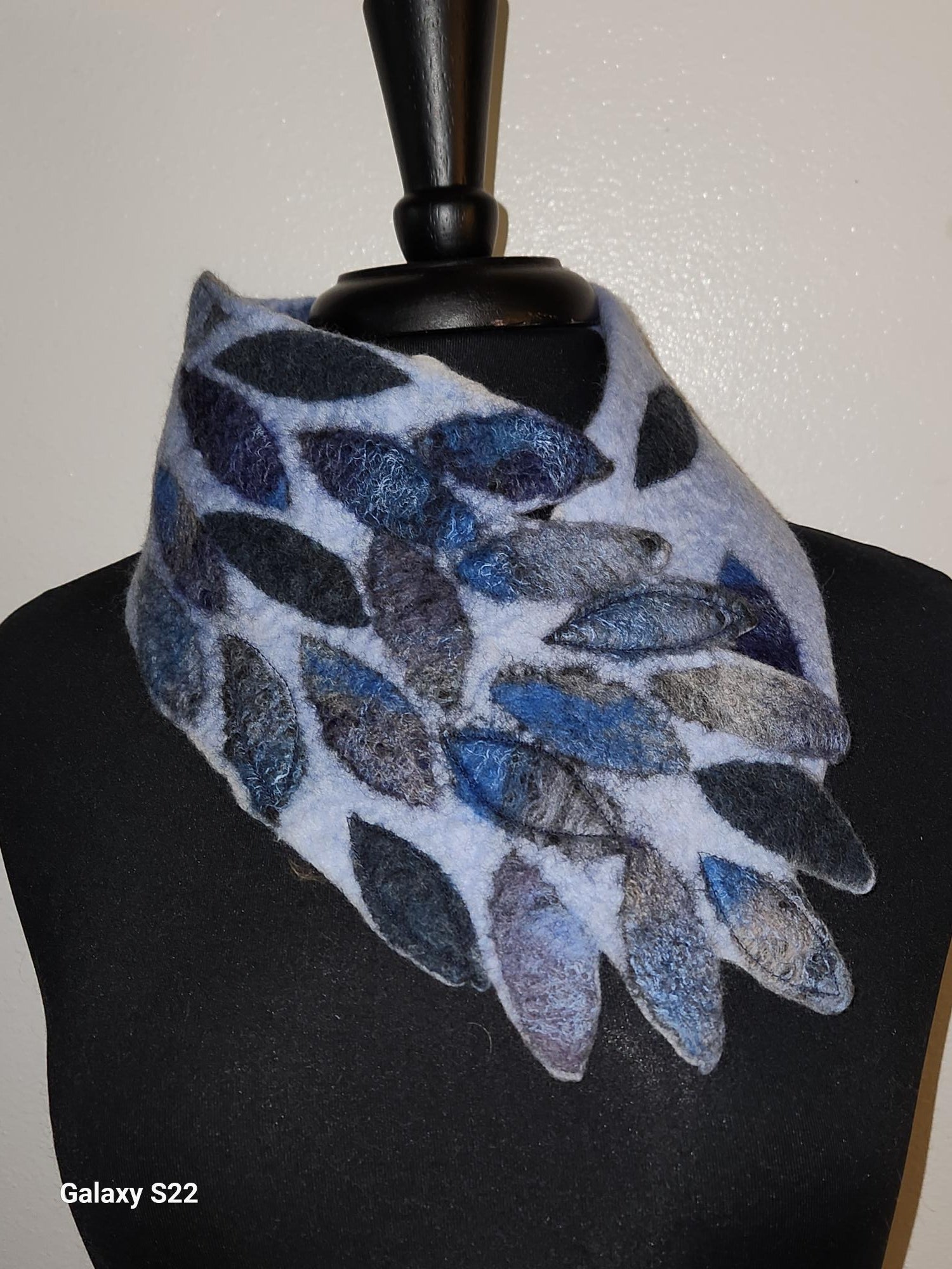 Baby Blue Leaf Cowl