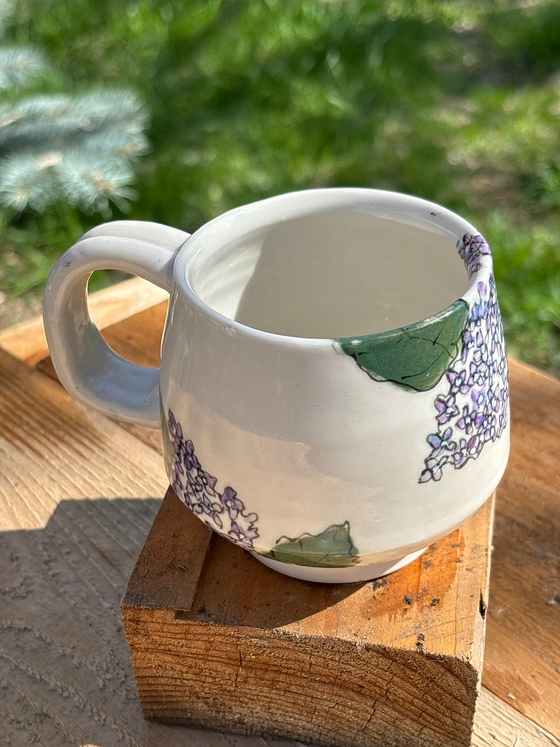 Lilac mug