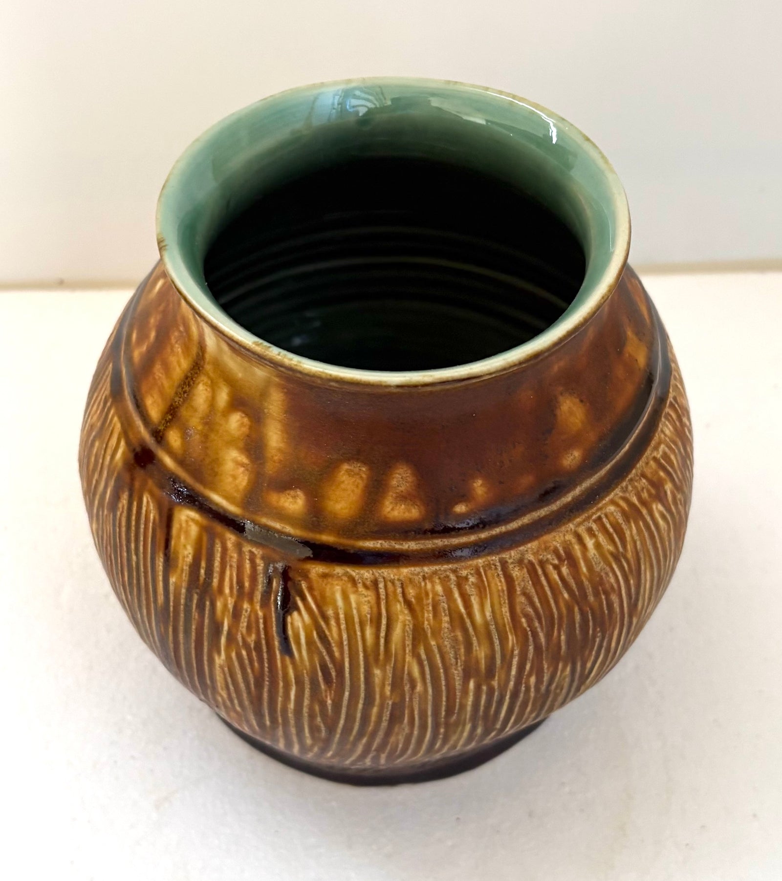 Oilspot Flowerpot 227