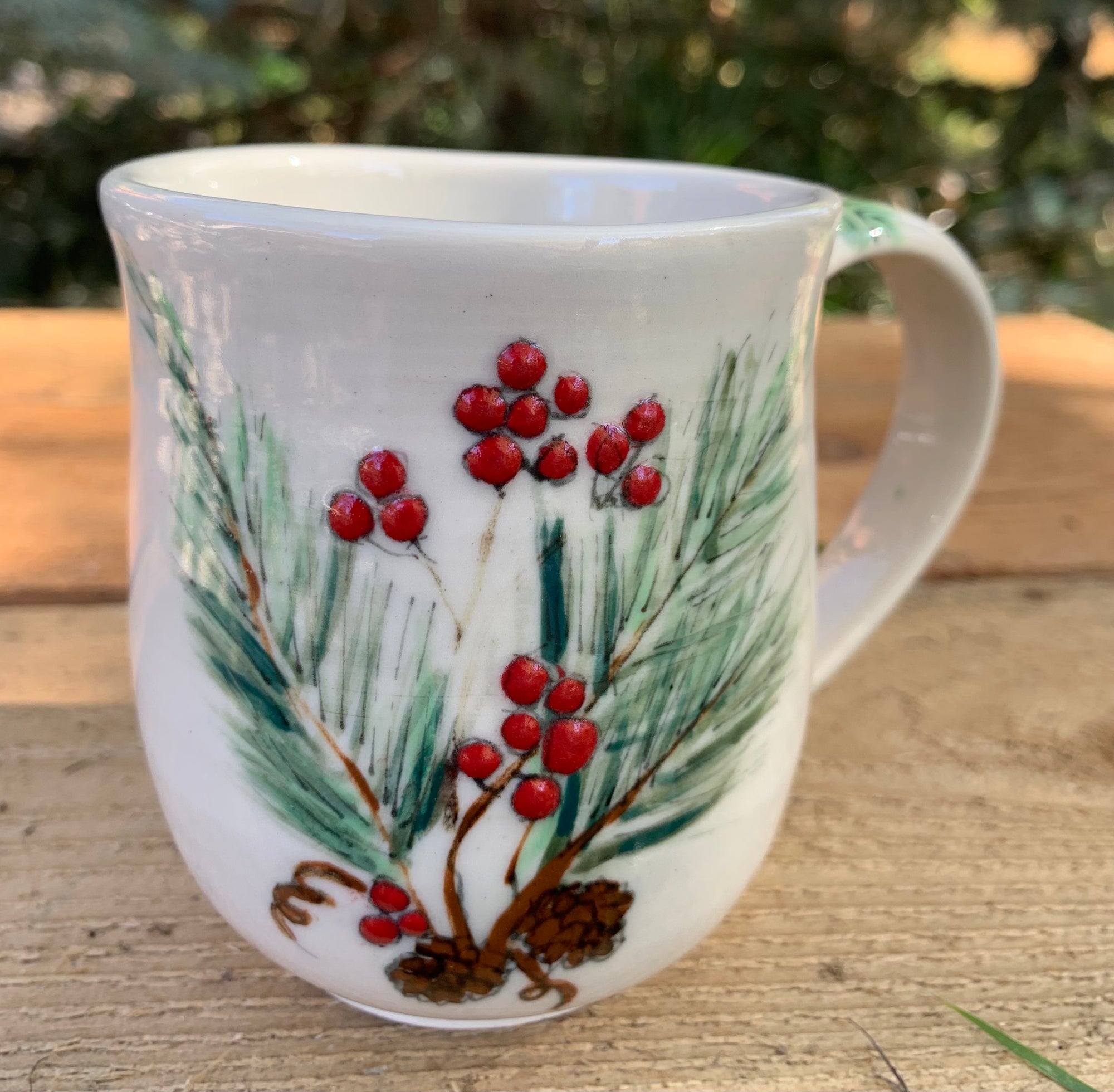 porcelain berries & pine mug