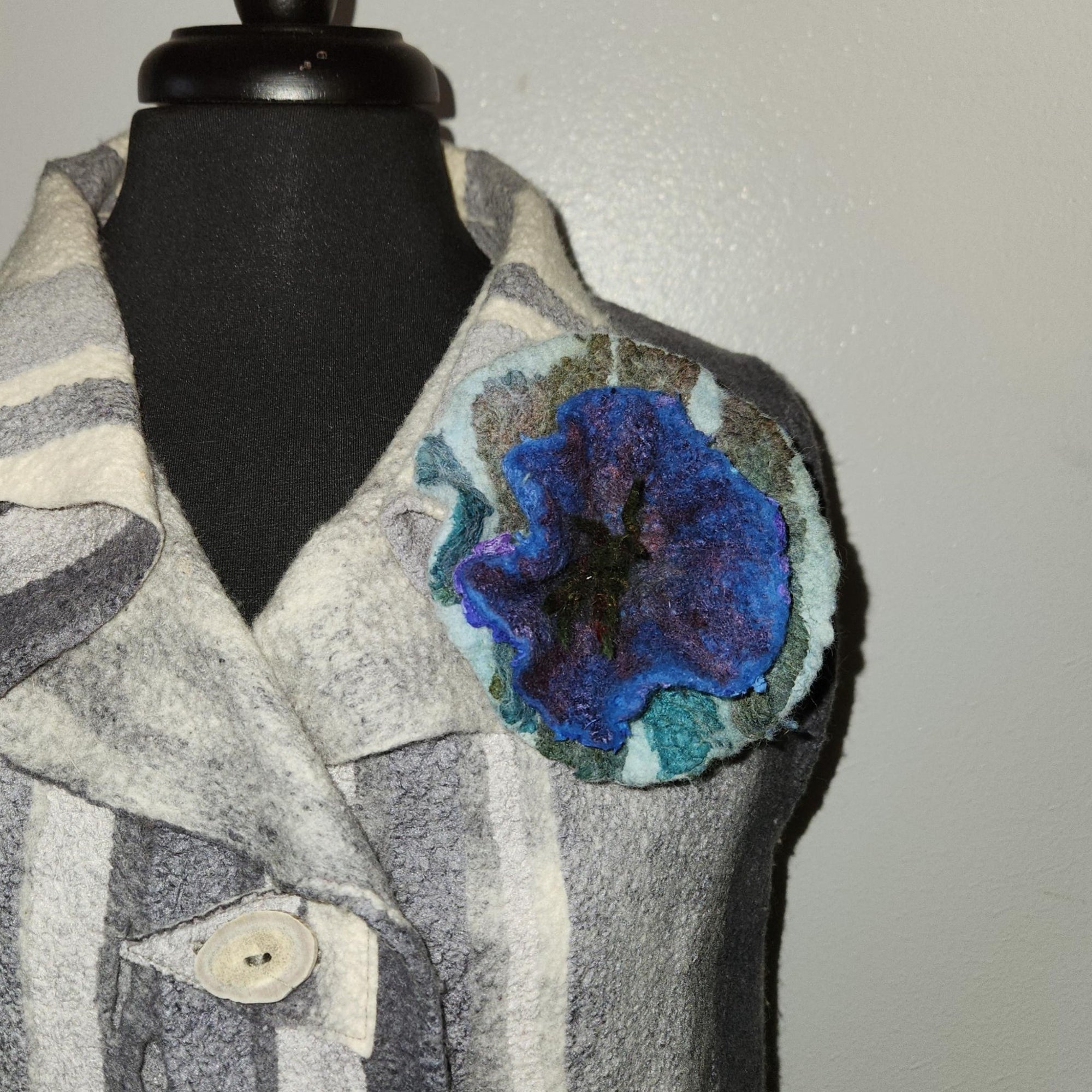 Felted Fantasy Flower Pin Art Class Sun. 3.23.25 @ 2 PM NEW